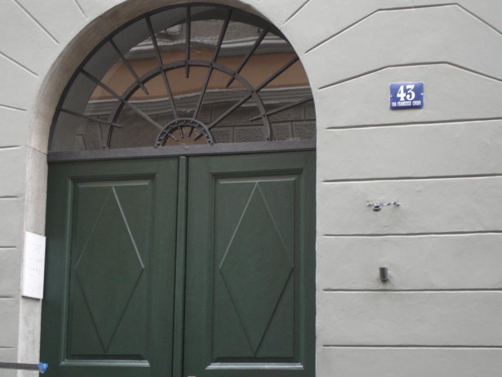 B&B Crispi Trieste Exterior foto